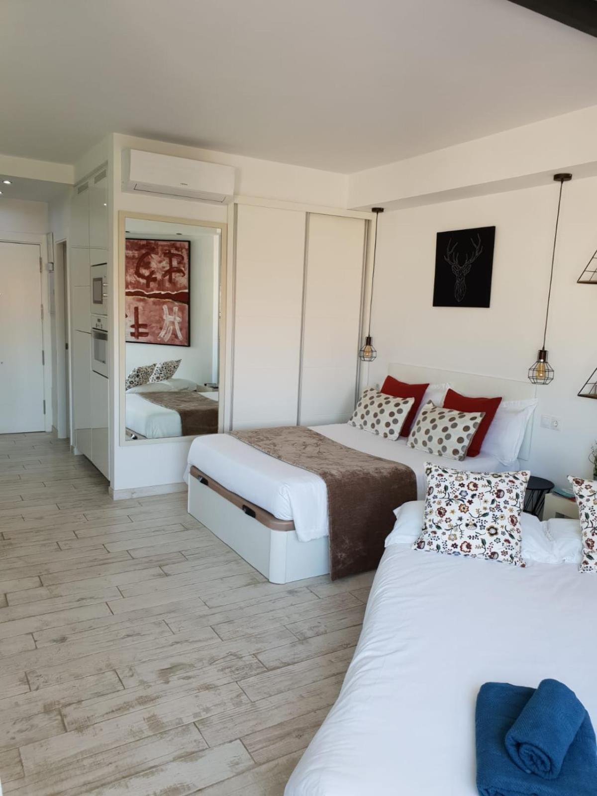 Estudiosol40 Torremolinos Eksteriør billede